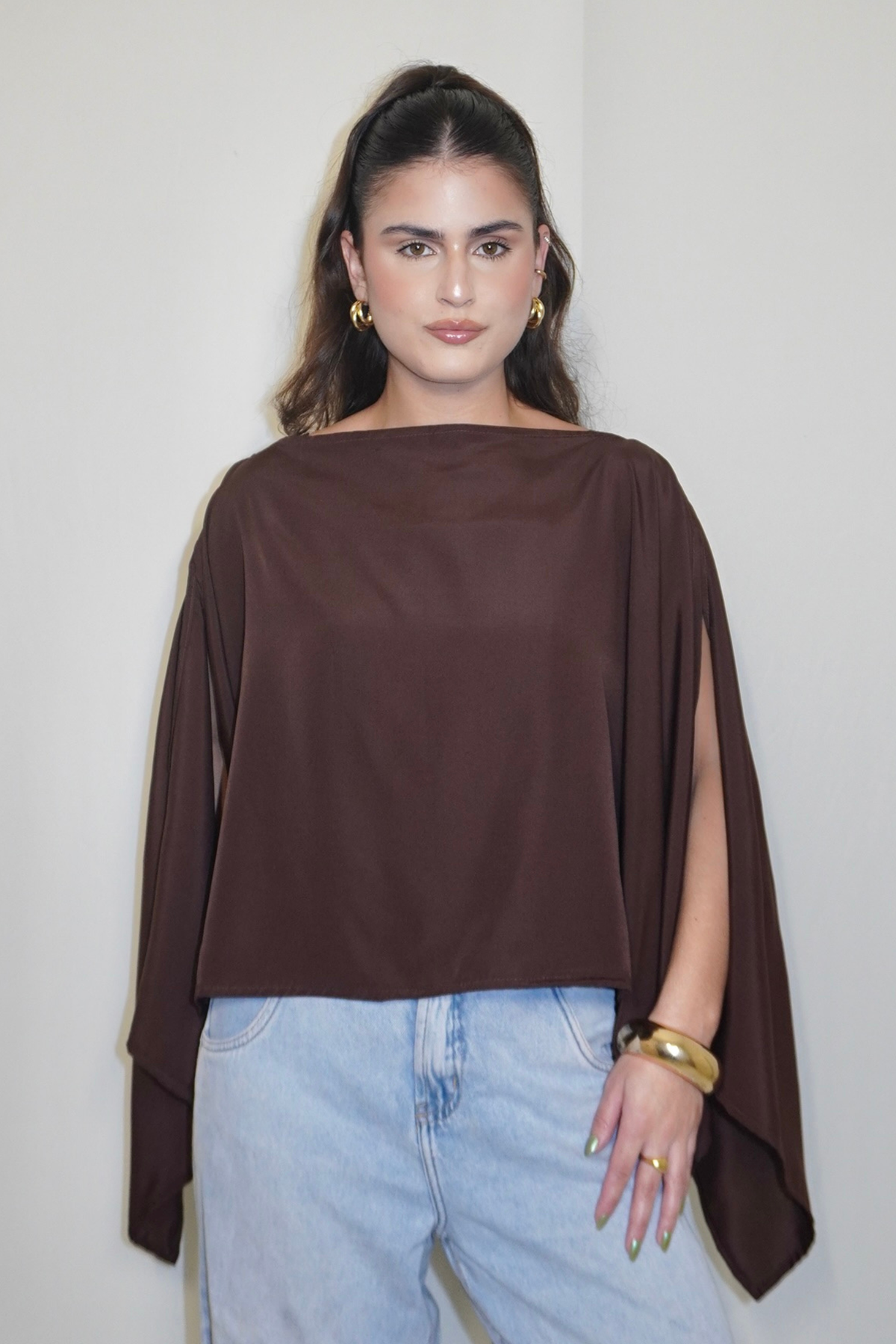 BATA CAPA AMÉLIA MARROM - Fluída com Top