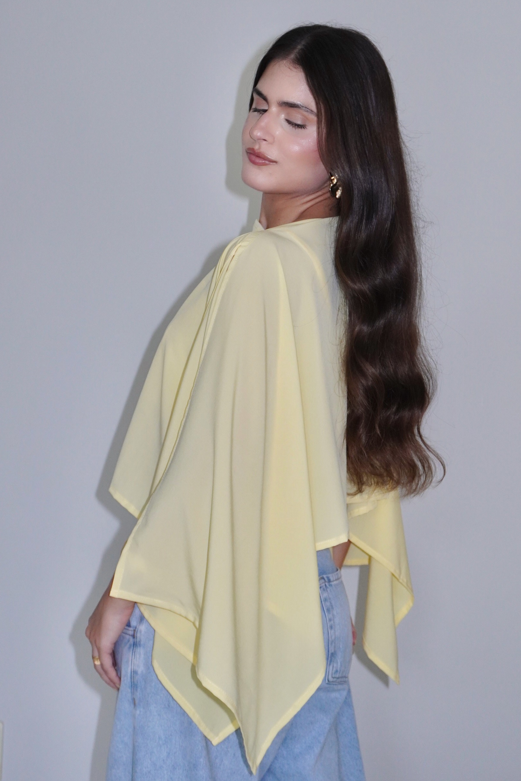 BATA AMÉLIA AMARELO MANTEIGA - Fluída com Top