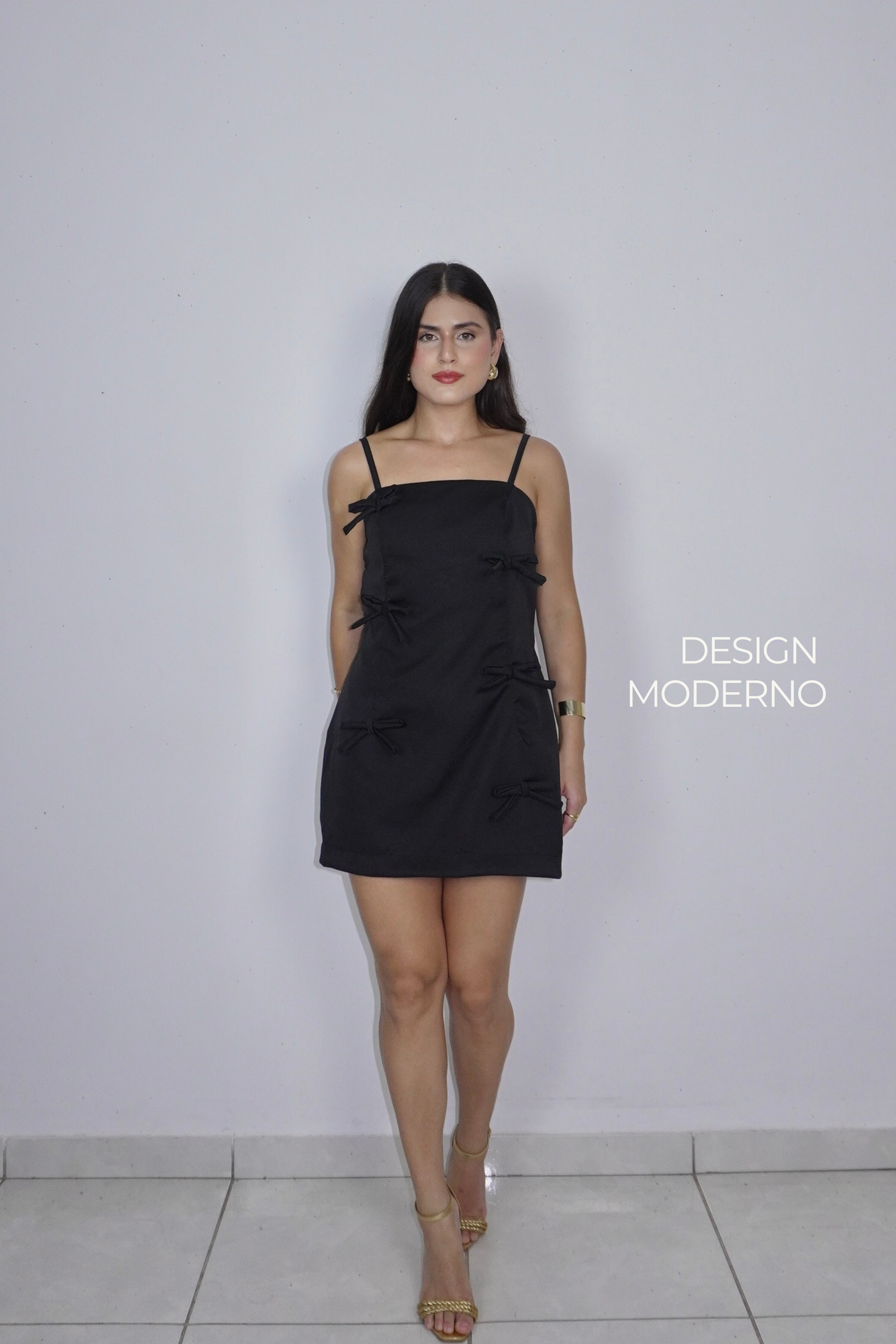 VESTIDO LIA PRETO - Curto com laços