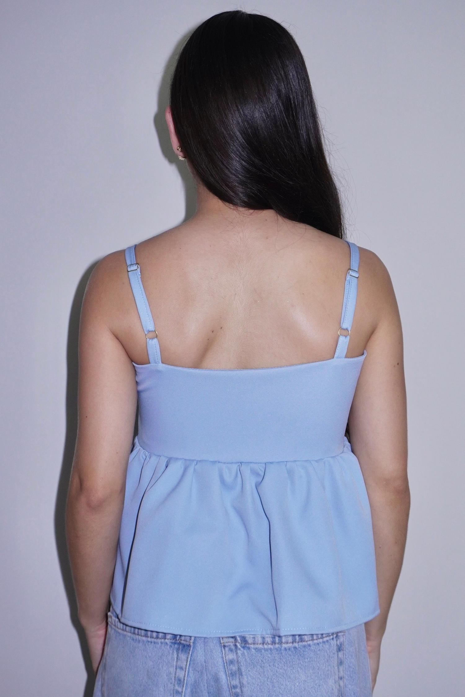BLUSA ELLA PEPLUM AZUL BEBÊ - Com alça regulável e zíper na lateral