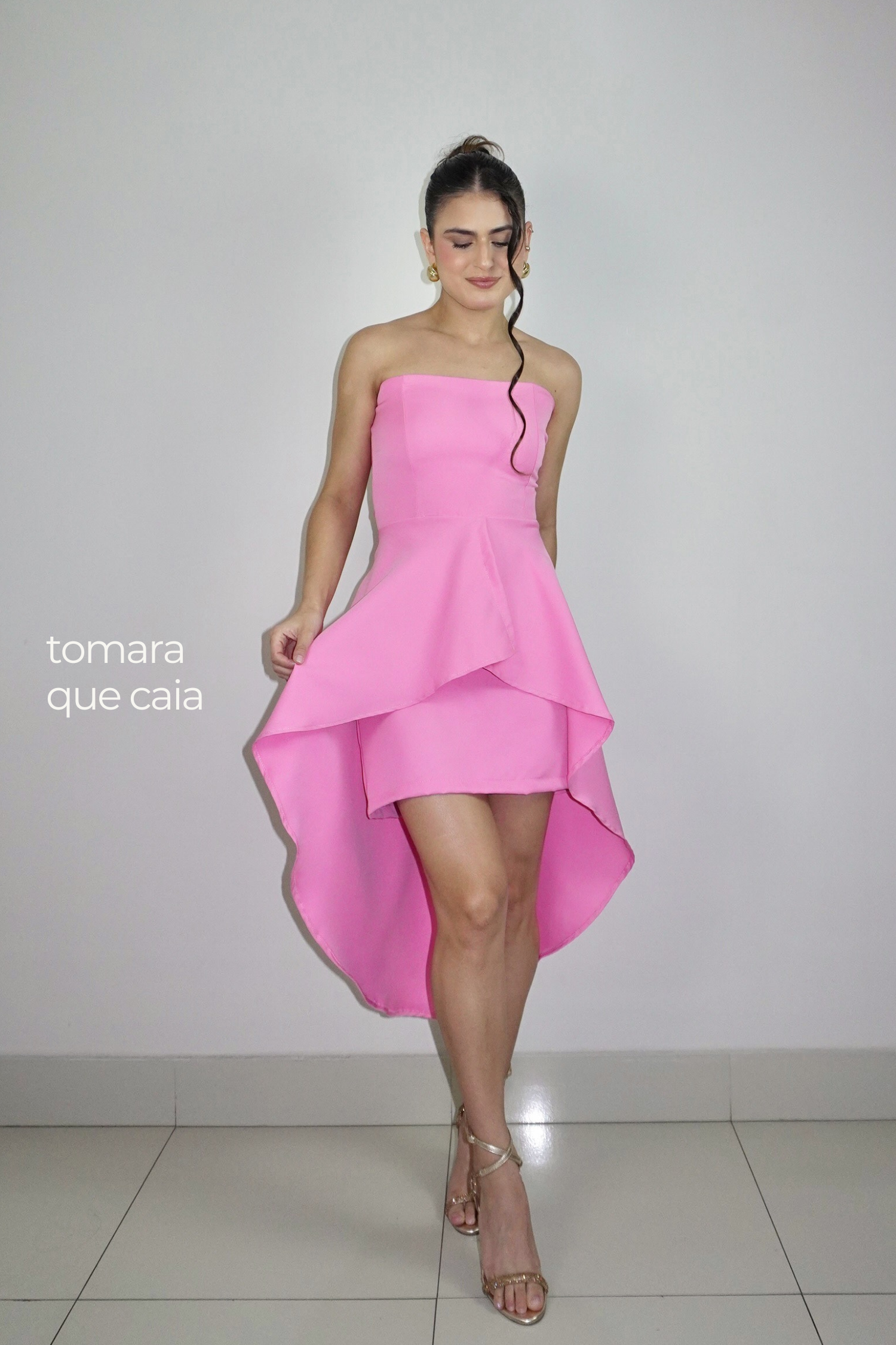 VESTIDO SOFI ROSA BEBÊ - Curto tomara que caia com cauda