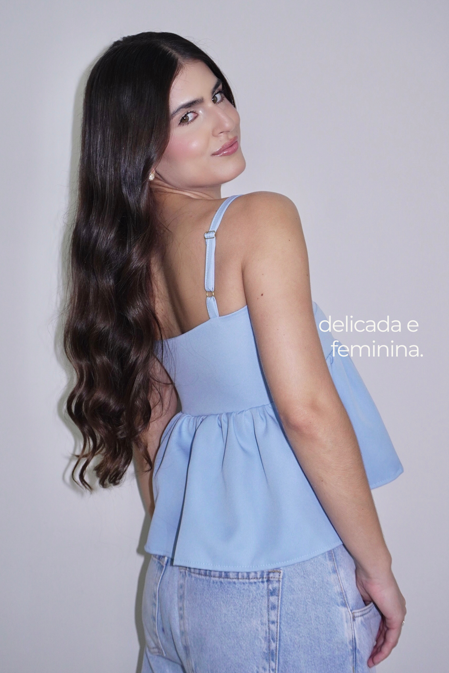 BLUSA ELLA PEPLUM AZUL BEBÊ - Com alça regulável e zíper na lateral