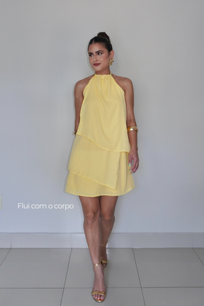 VESTIDO QUARTZO AMARELO MANTEIGA - Efeito Livre, curto com camadas