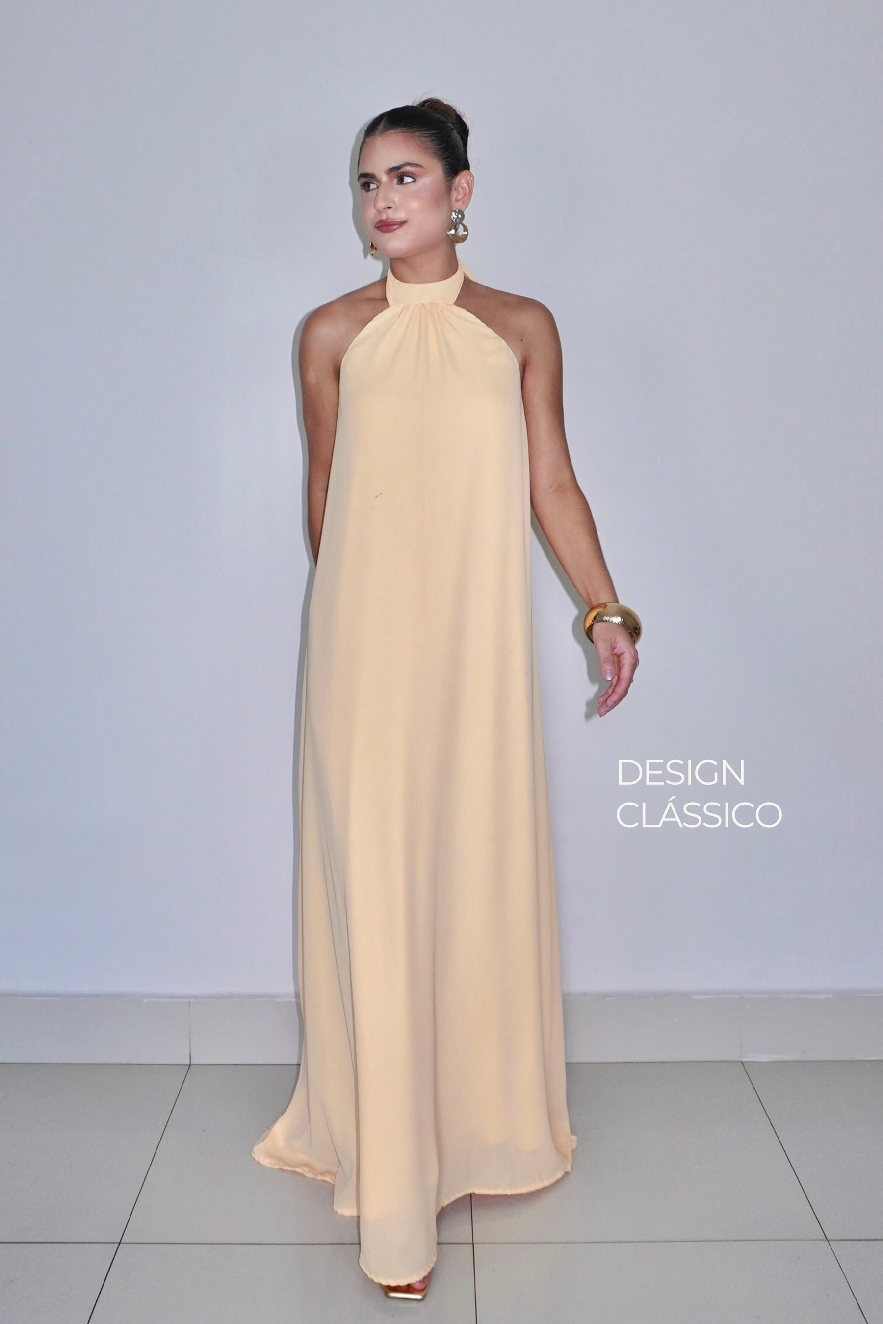 VESTIDO JADE AMARELO MANTEIGA - Longo fluido com decote nas costas