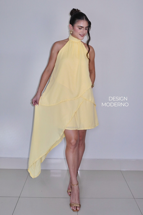 VESTIDO SOL AMARELO MANTEIGA - Curto com babados, fluido com amarração no pescoço