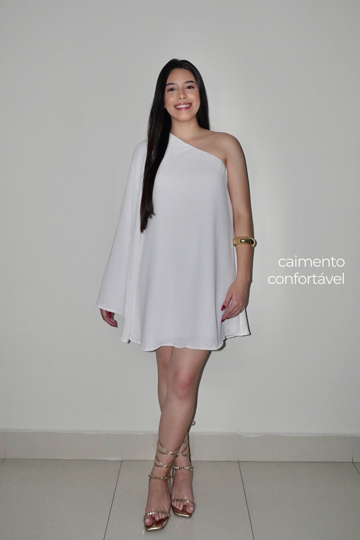 VESTIDO NINA BRANCO - Curto com manga única