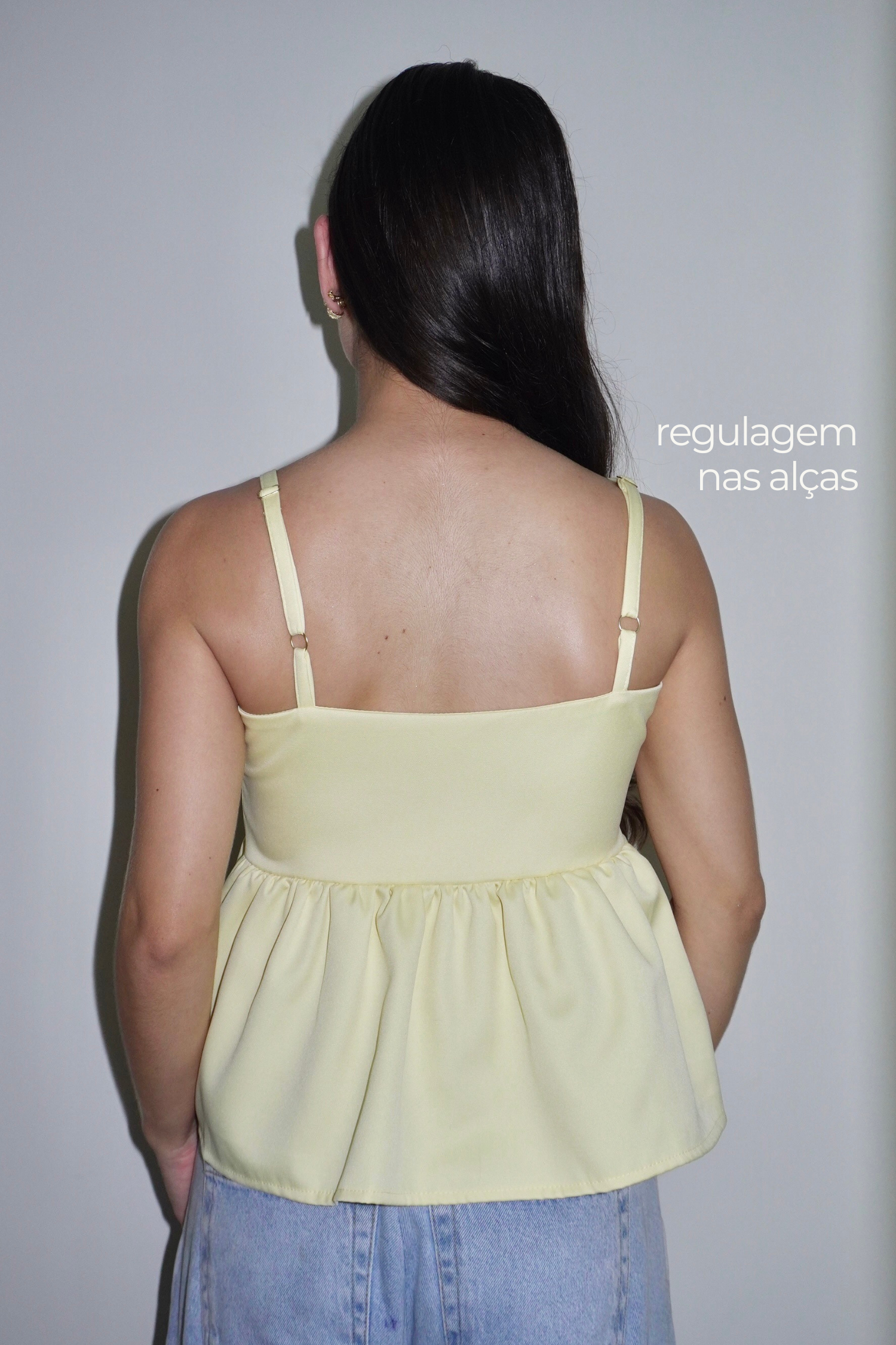 BLUSA ELLA PEPLUM AMARELO MANTEIGA - Com alça regulável e zíper na lateral
