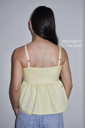 BLUSA ELLA PEPLUM AMARELO MANTEIGA - Com alça regulável e zíper na lateral