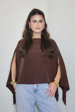 BATA CAPA AMÉLIA MARROM - Fluída com Top